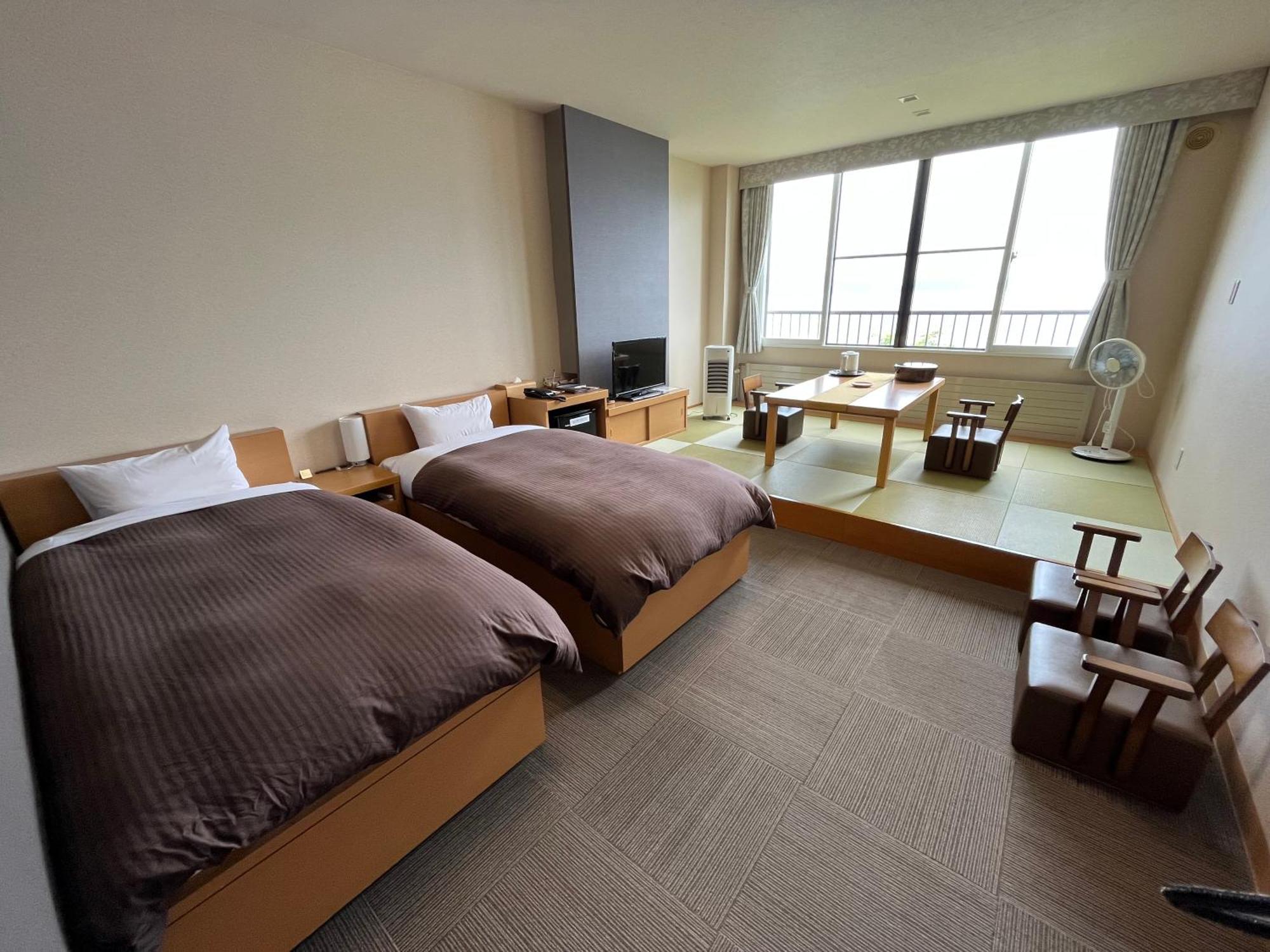 Marukoma Onsen Ryokan Chitose  Extérieur photo