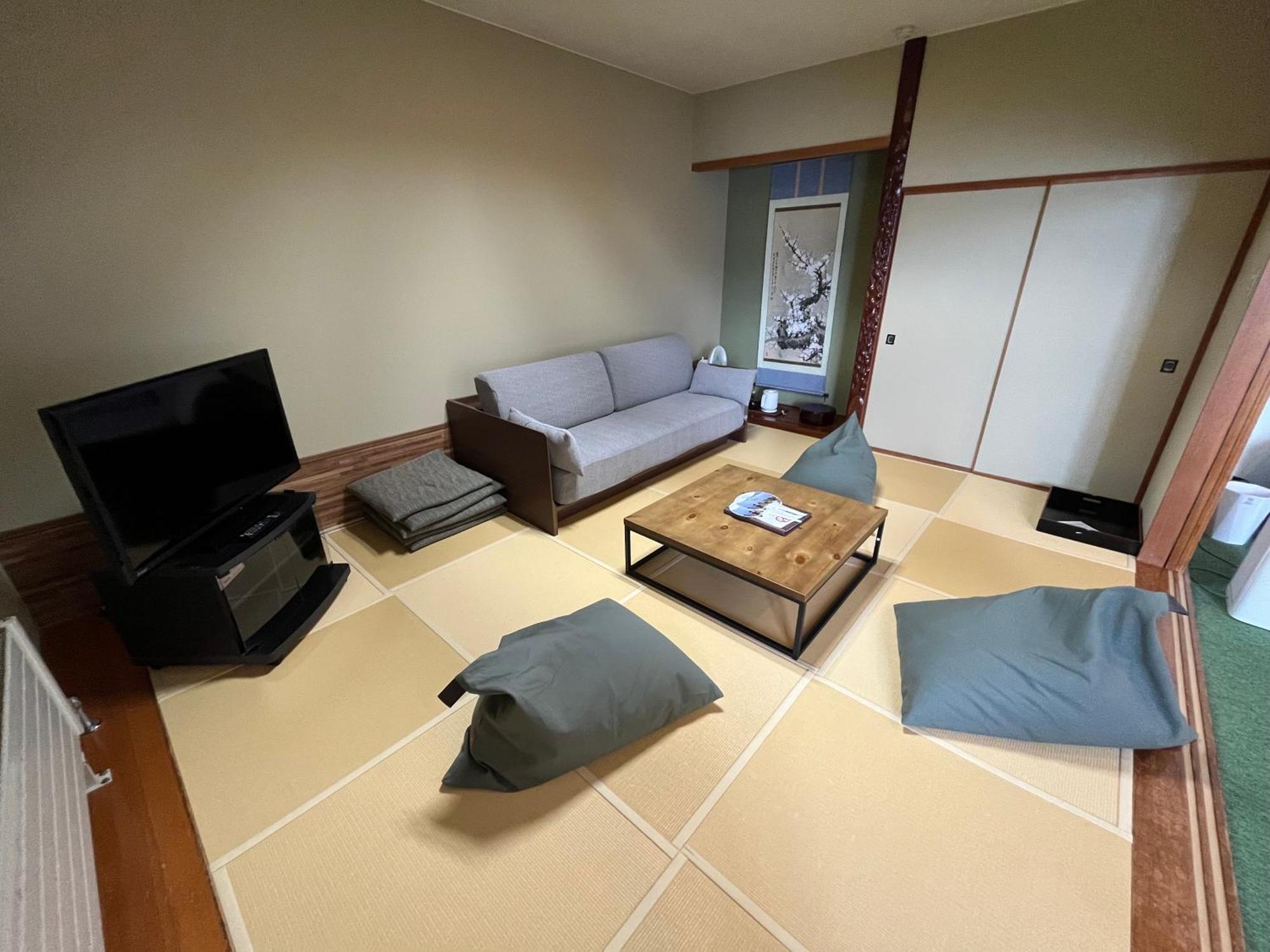 Marukoma Onsen Ryokan Chitose  Extérieur photo
